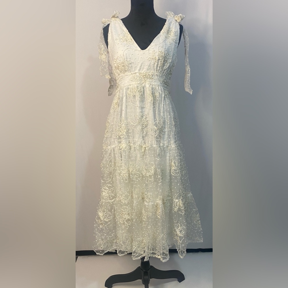 Lulu's White/Gold Lace Midi Dress